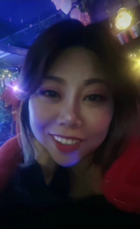 收快递的费仙女的第一张照片--贵阳相亲服务中心