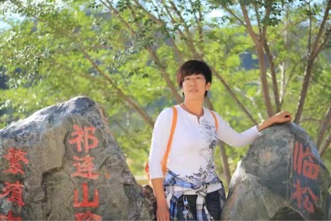 弱水河边青春草的第一张照片--贵阳相亲服务中心