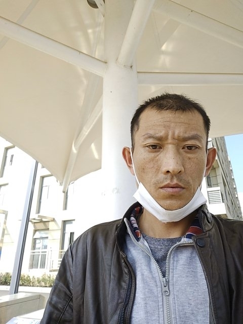 孤狼的第一张照片--贵阳相亲服务中心