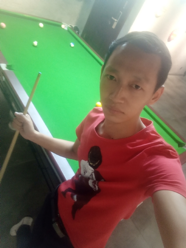 耳机分你一半的第一张照片--贵阳相亲服务中心