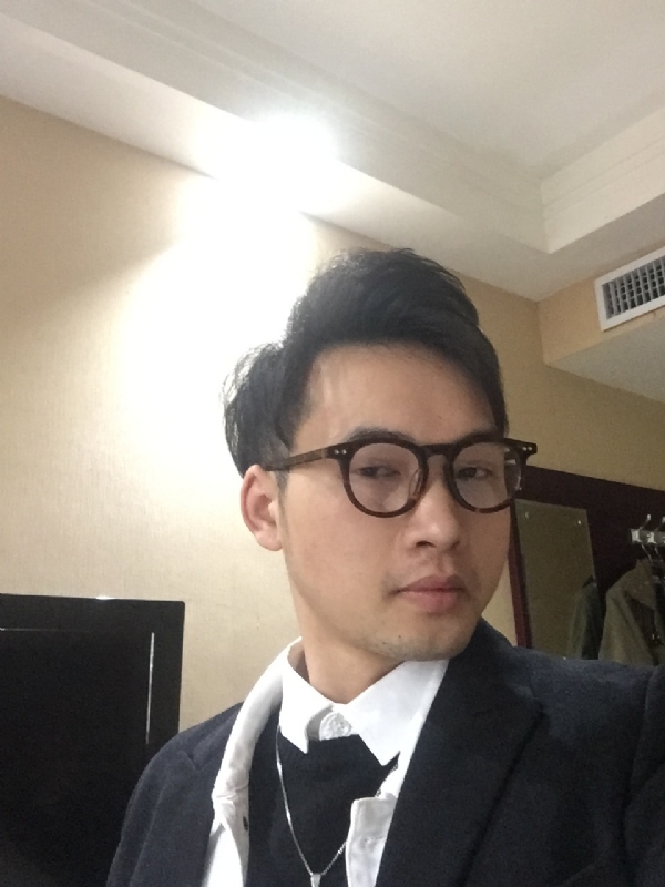 曾亮的第三张照片--贵阳相亲服务中心