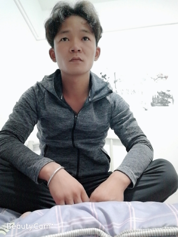 东浩学长的第一张照片--贵阳相亲服务中心