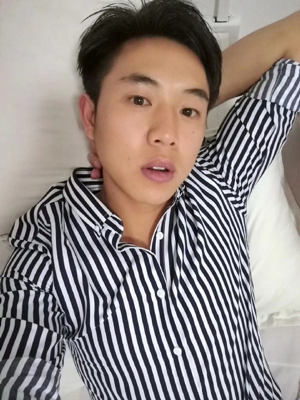 小雷的第二张照片--贵阳相亲服务中心