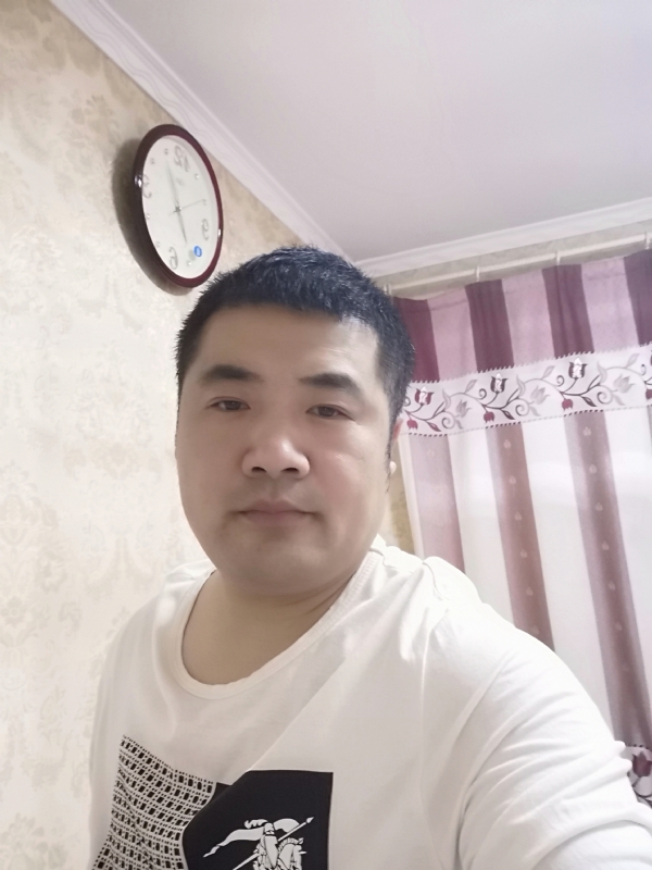 爱你的眼睛的第一张照片--贵阳相亲服务中心