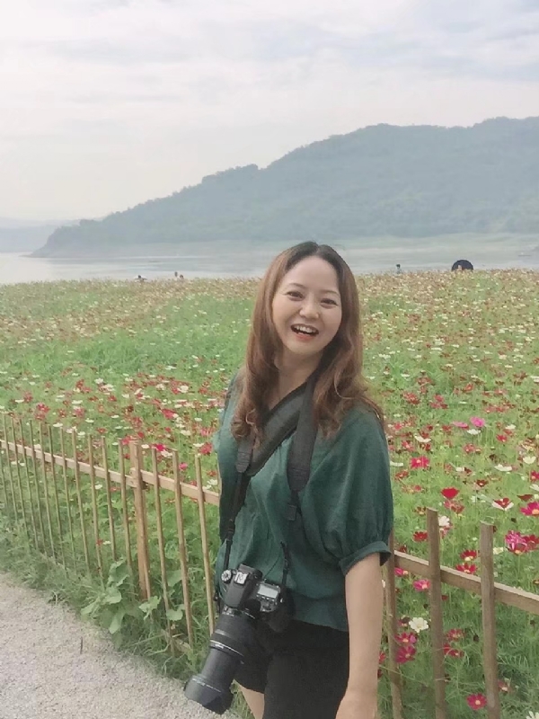 花雨的第一张照片--贵阳相亲服务中心