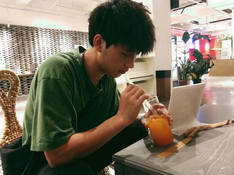 一花一世界的第一张照片--贵阳相亲服务中心