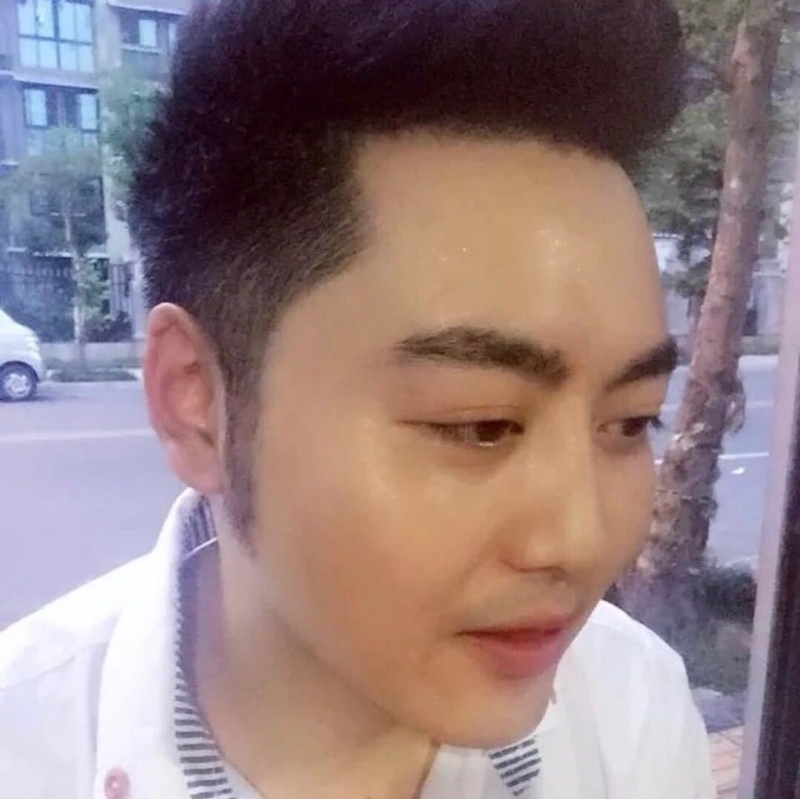 加油吧少年的第一张照片--贵阳相亲服务中心