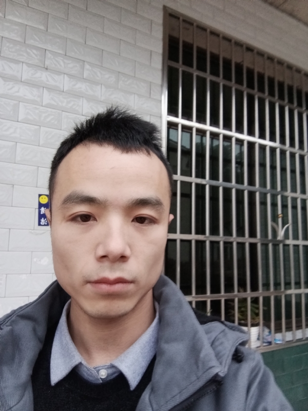 笑得那么开心的第二张照片--贵阳相亲服务中心