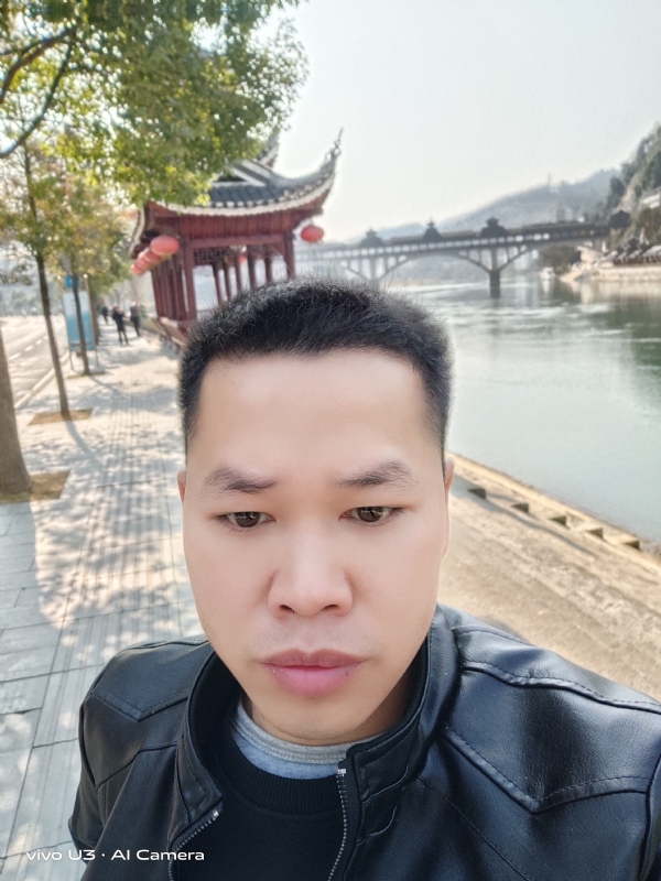 啊锦的第一张照片--贵阳相亲服务中心