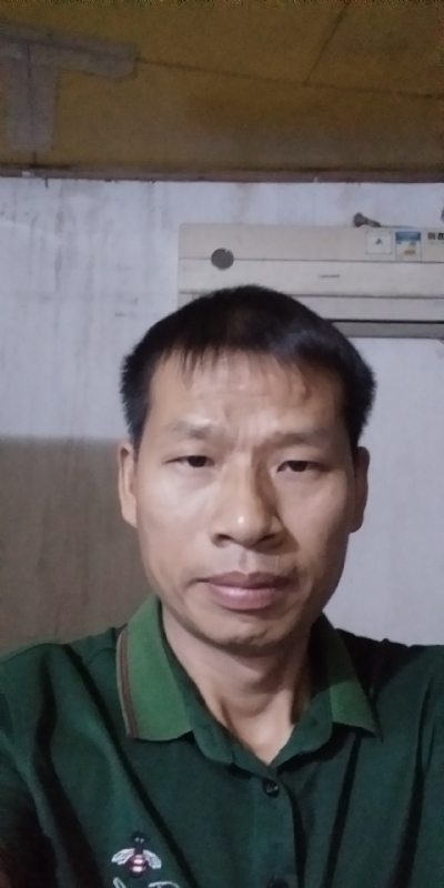 执着跋涉的第二张照片--贵阳相亲服务中心