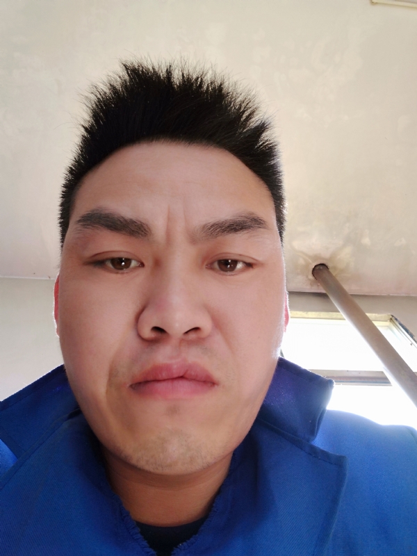 太阳红的第二张照片--贵阳相亲服务中心