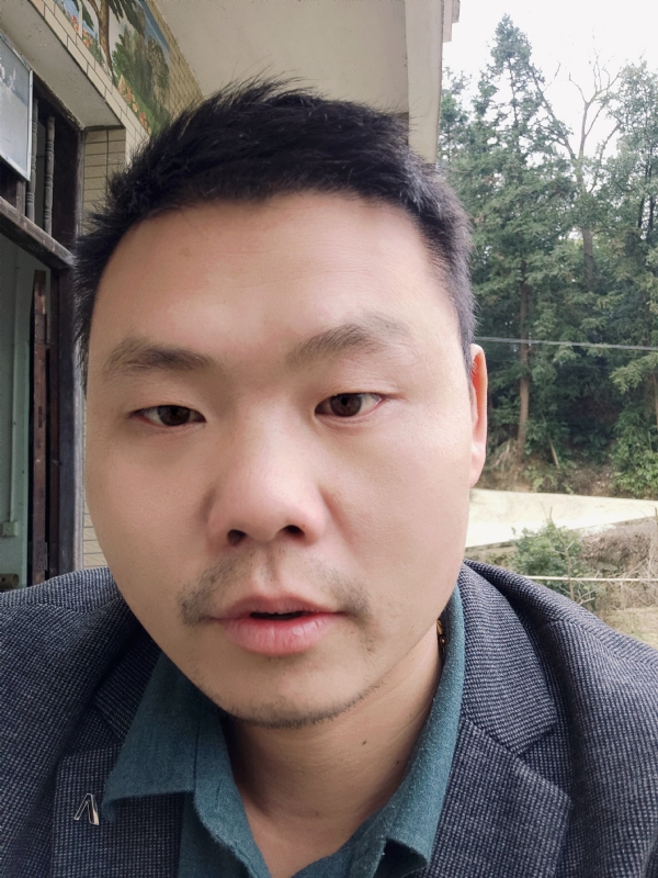 曾小焱的第一张照片--贵阳相亲服务中心