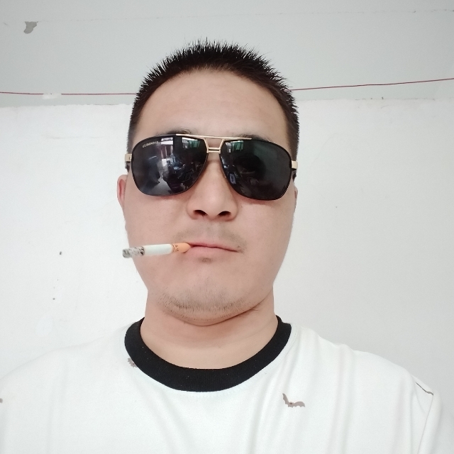 白伟伟的第一张照片--贵阳相亲服务中心