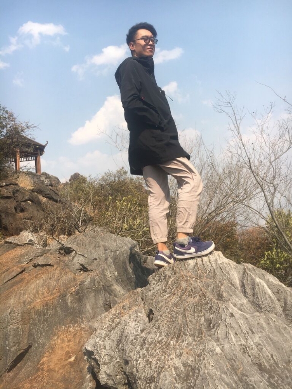 雨夜寻知己的第一张照片--贵阳相亲服务中心