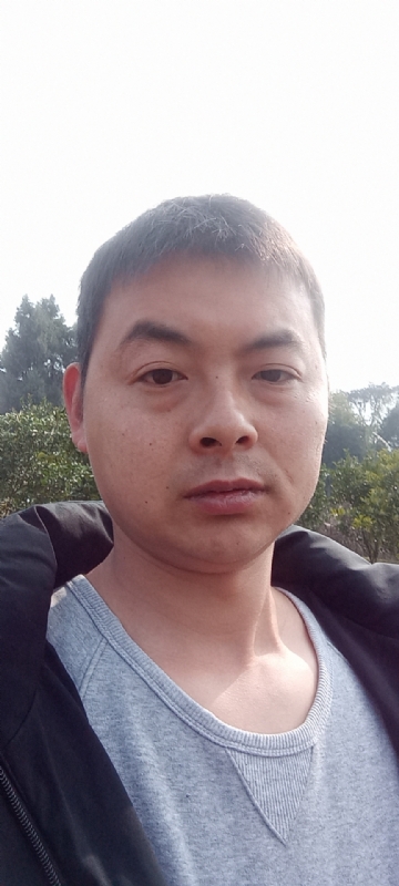 亲亲抱抱我爱你的第一张照片--贵阳相亲服务中心