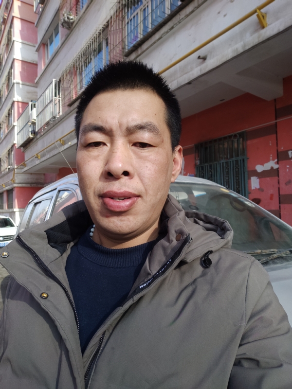 华哥的第一张照片--贵阳相亲服务中心