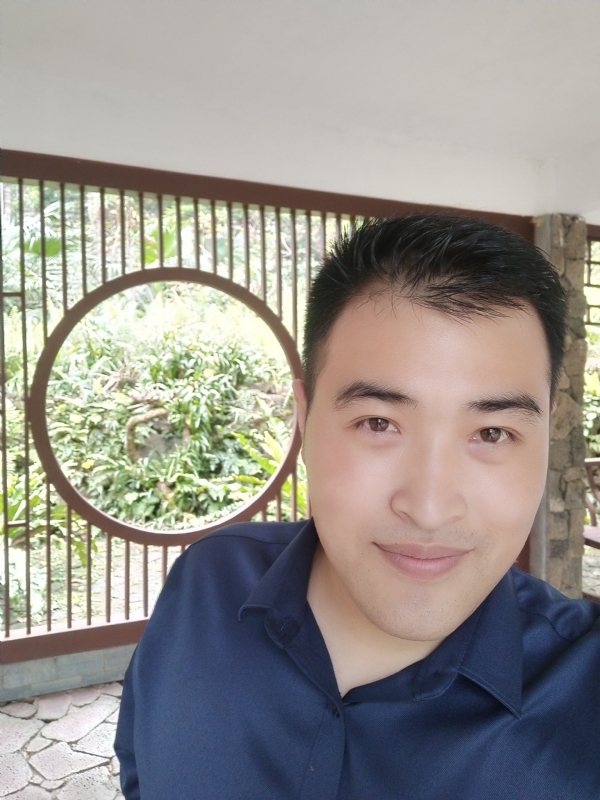 天涯漂泊客的第一张照片--贵阳相亲服务中心