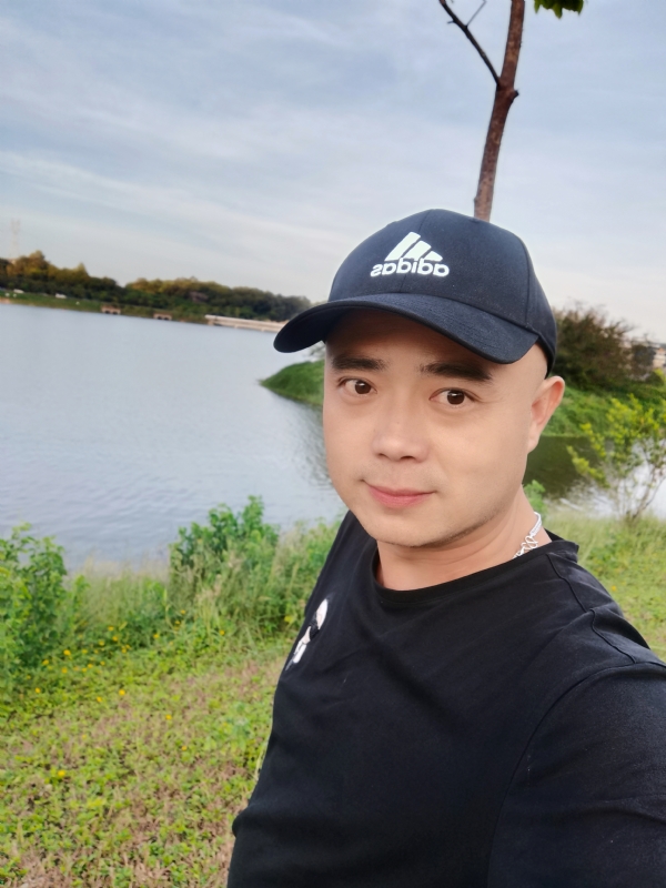 石头哥的第一张照片--贵阳相亲服务中心