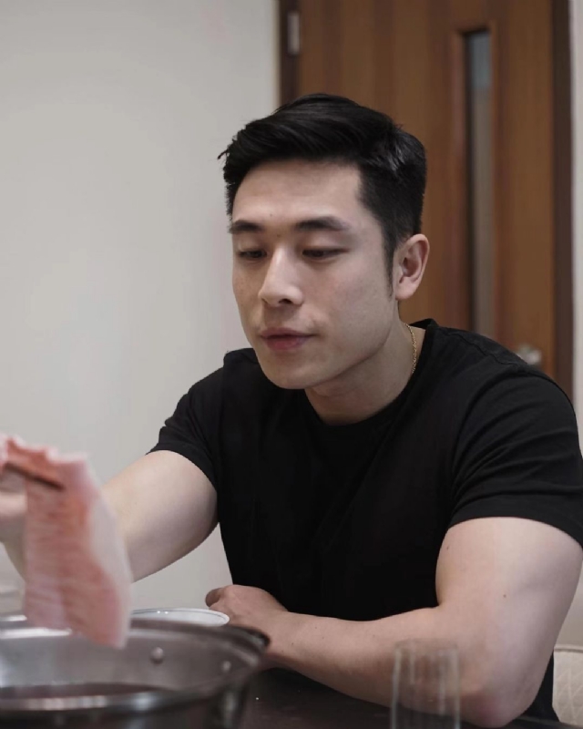 李浩泓的第一张照片--贵阳相亲服务中心