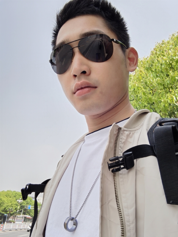 残花落陌,的第一张照片--贵阳相亲服务中心