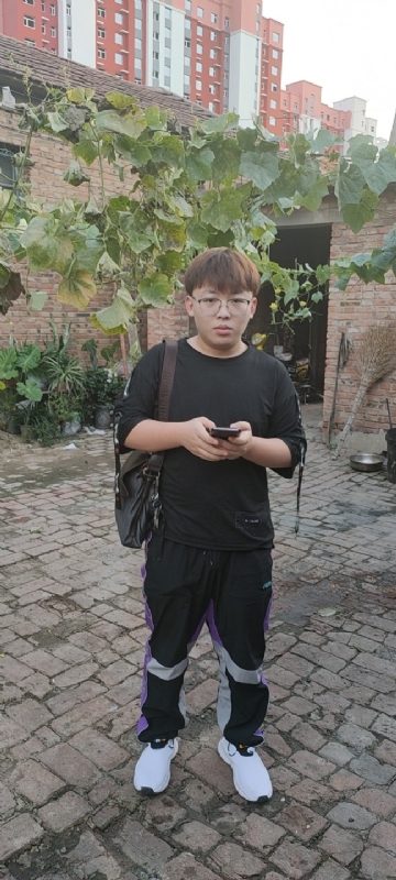 辛禹的第二张照片--贵阳相亲服务中心