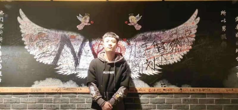 水彩画师的第一张照片--贵阳相亲服务中心