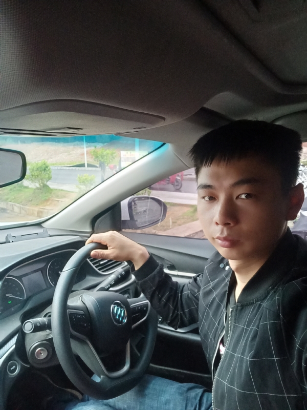 宇的第二张照片--贵阳相亲服务中心