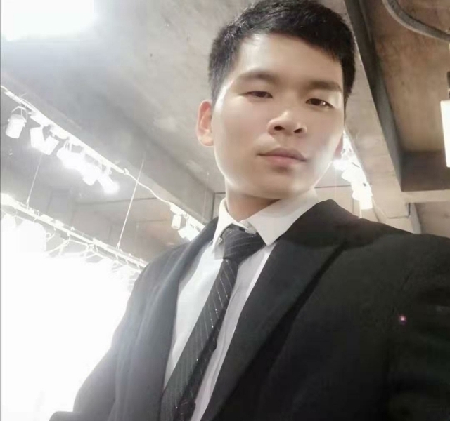 凌晨三点三分的第二张照片--贵阳相亲服务中心