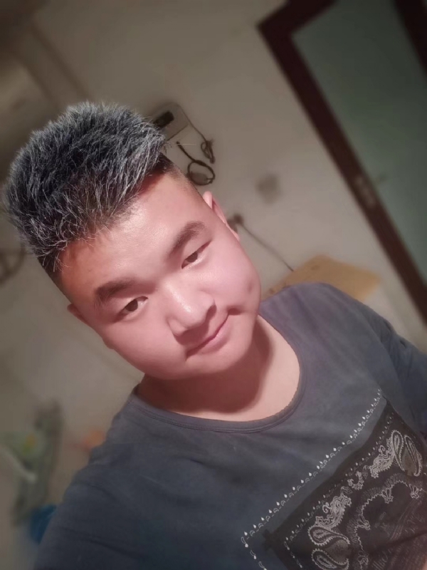 李子木的第二张照片--贵阳相亲服务中心