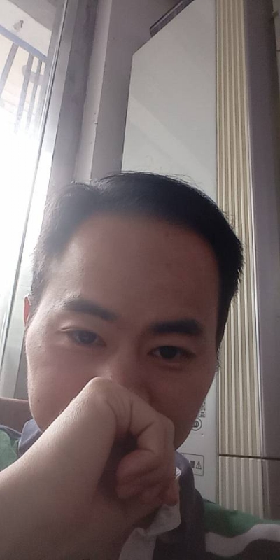 90年大叔的第一张照片--贵阳相亲服务中心