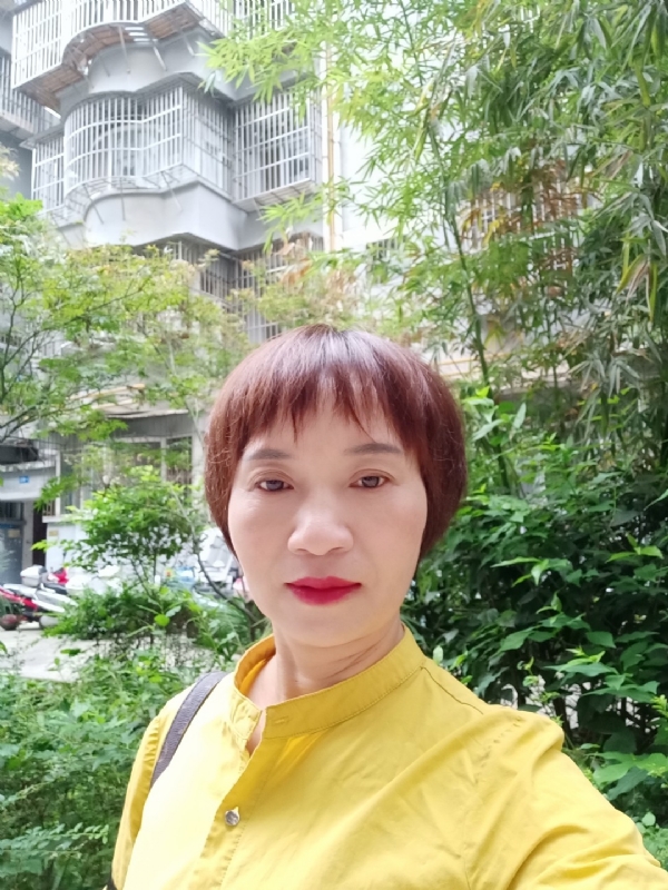 小瓶子的第二张照片--贵阳相亲服务中心