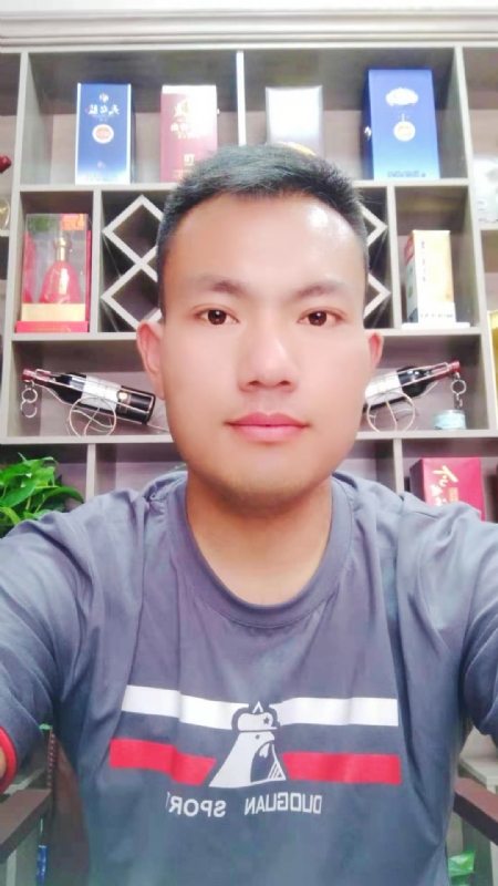 钱乾的第一张照片--贵阳相亲服务中心