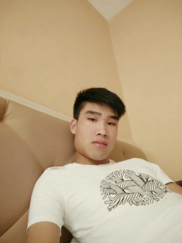 谁不曾孤单上路的第一张照片--贵阳相亲服务中心