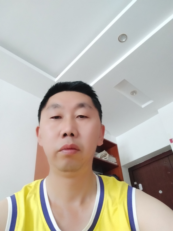 写尽半生纸上酸的第一张照片--贵阳相亲服务中心