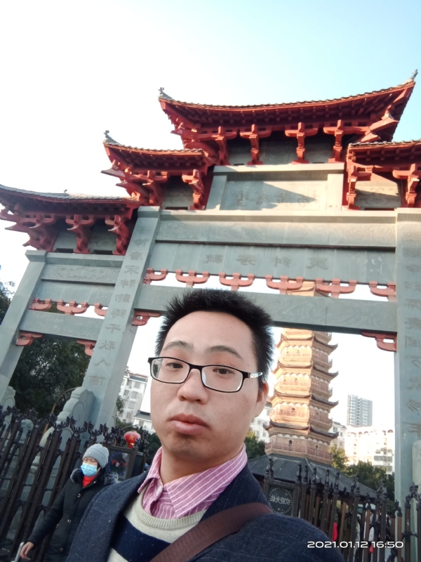 碧血丹心的第一张照片--贵阳相亲服务中心