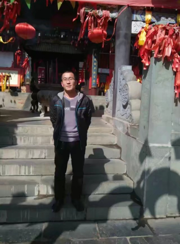 淡然的第一张照片--贵阳相亲服务中心