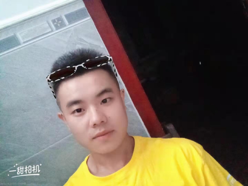 建国90周年的学渣的第一张照片--贵阳相亲服务中心