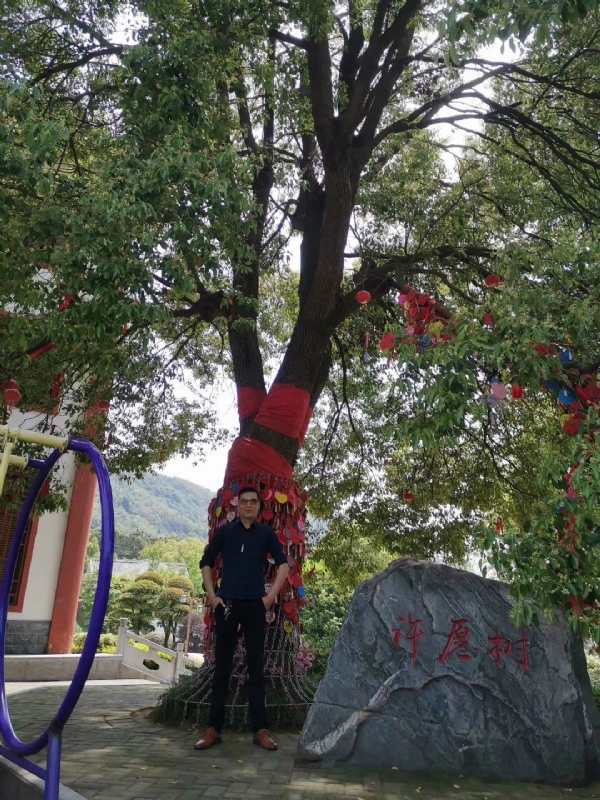 霸气的第一张照片--贵阳相亲服务中心