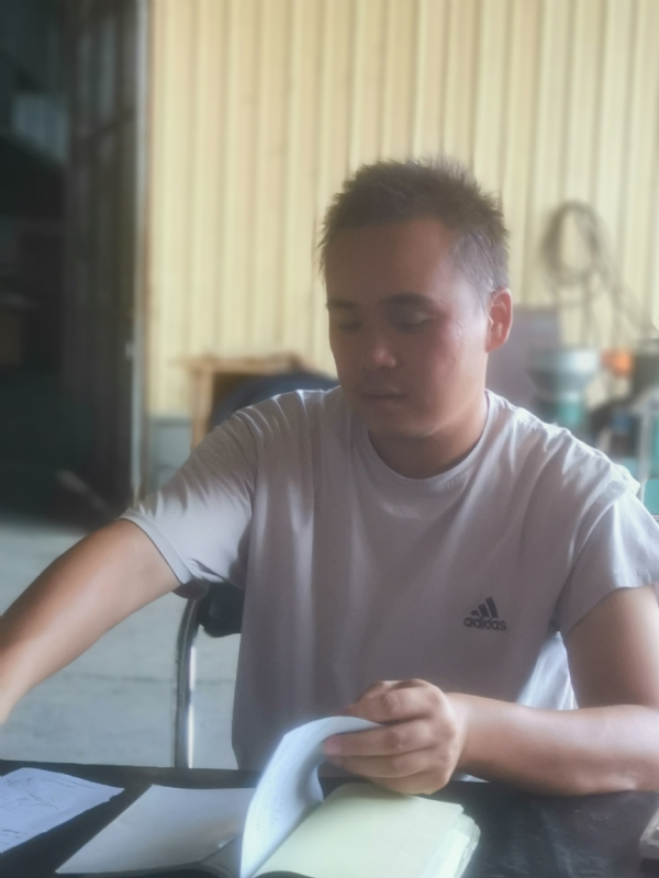 荒原的第一张照片--贵阳相亲服务中心