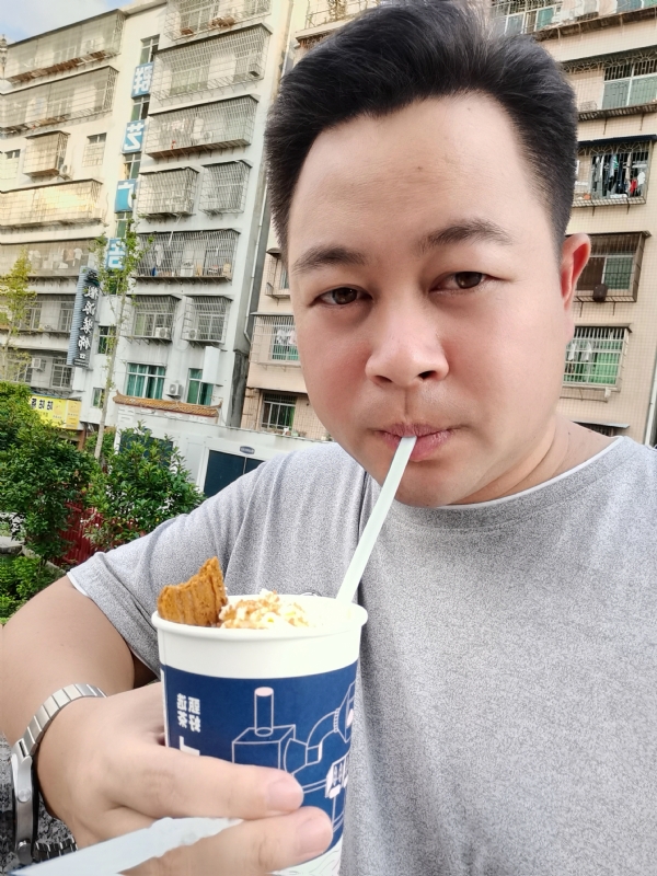 K金o的第一张照片--贵阳相亲服务中心