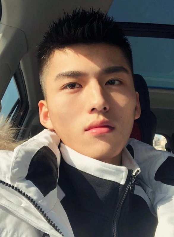 飞翔的第一张照片--贵阳相亲服务中心