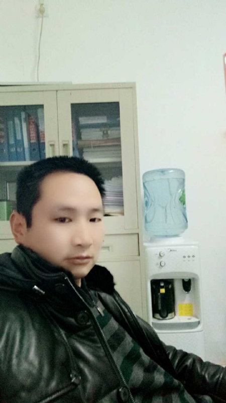 蓝色棒棒糖的第一张照片--贵阳相亲服务中心