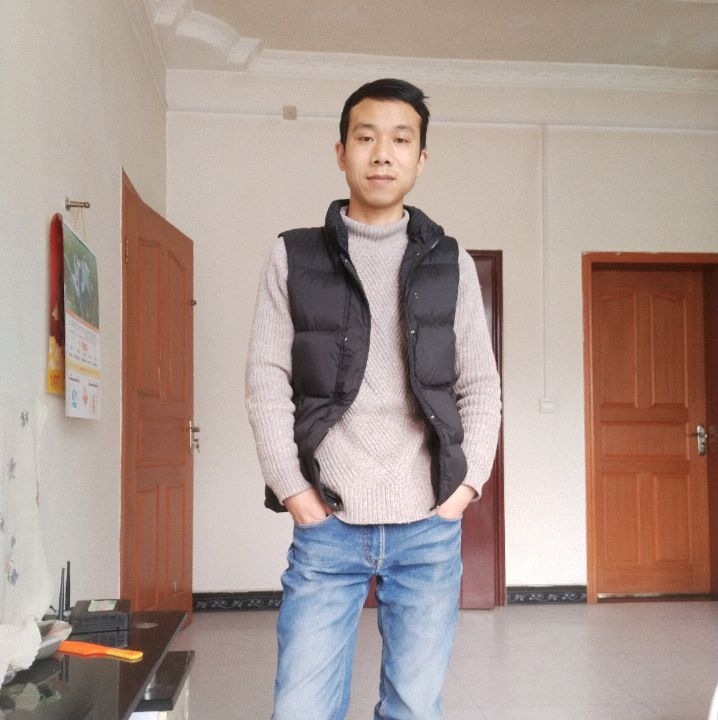 小伙子的第一张照片--贵阳相亲服务中心