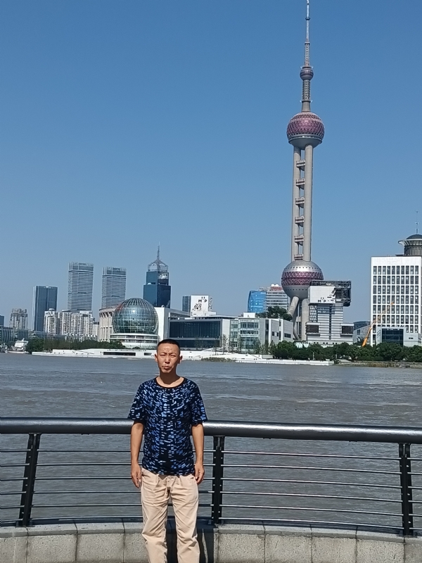 伪装浪漫的第一张照片--贵阳相亲服务中心