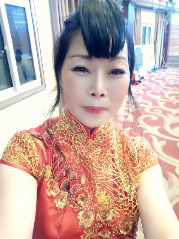 冰雪的第一张照片--贵阳相亲服务中心