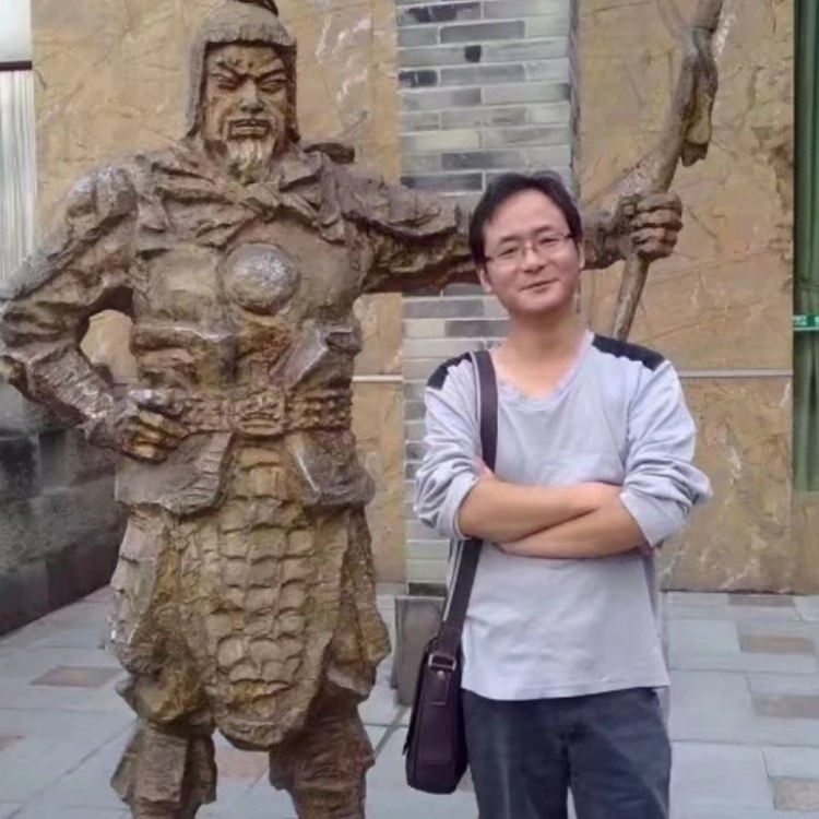 孤狼的第三张照片--贵阳相亲服务中心