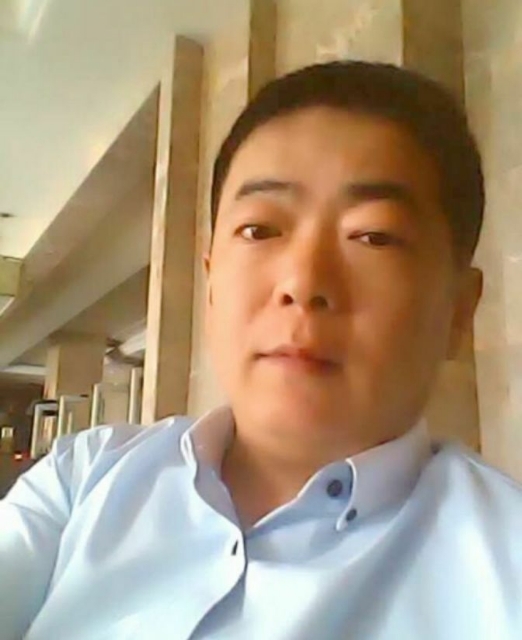 落叶随风的第一张照片--贵阳相亲服务中心