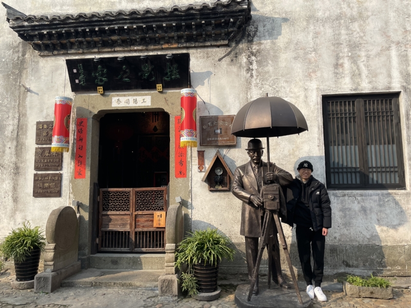 喝可乐的猫的第一张照片--贵阳相亲服务中心