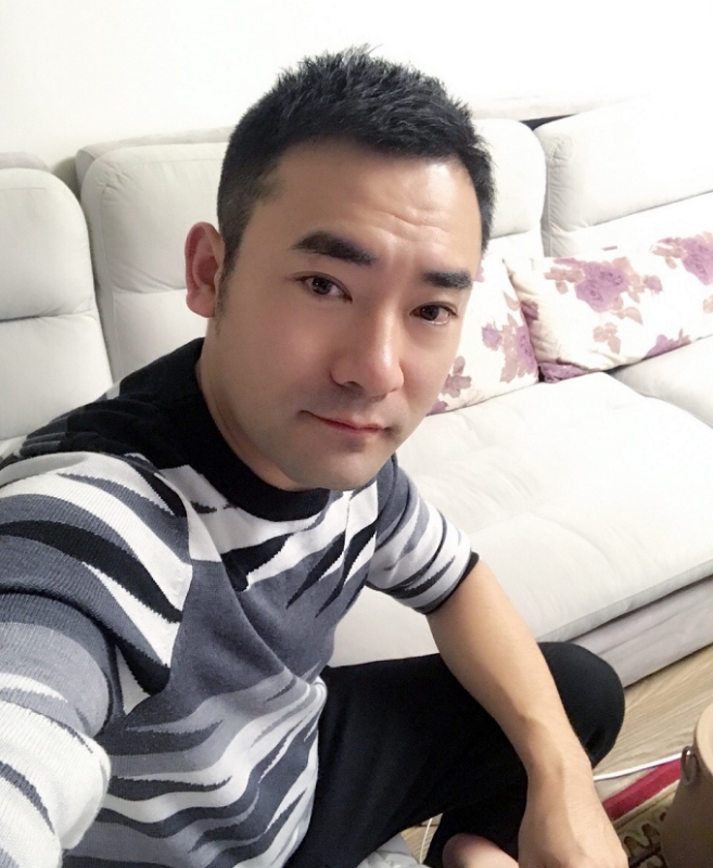 随风的第一张照片--贵阳相亲服务中心