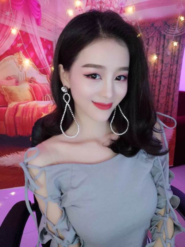 Cici的第三张照片--贵阳相亲服务中心